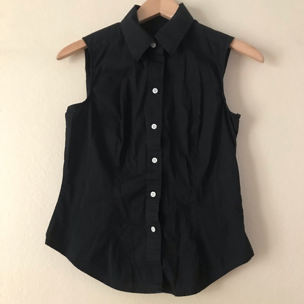 Black Sleeveless Blouse